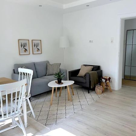 הנובר Country Style Apartment With Balcony Near Fair מראה חיצוני תמונה