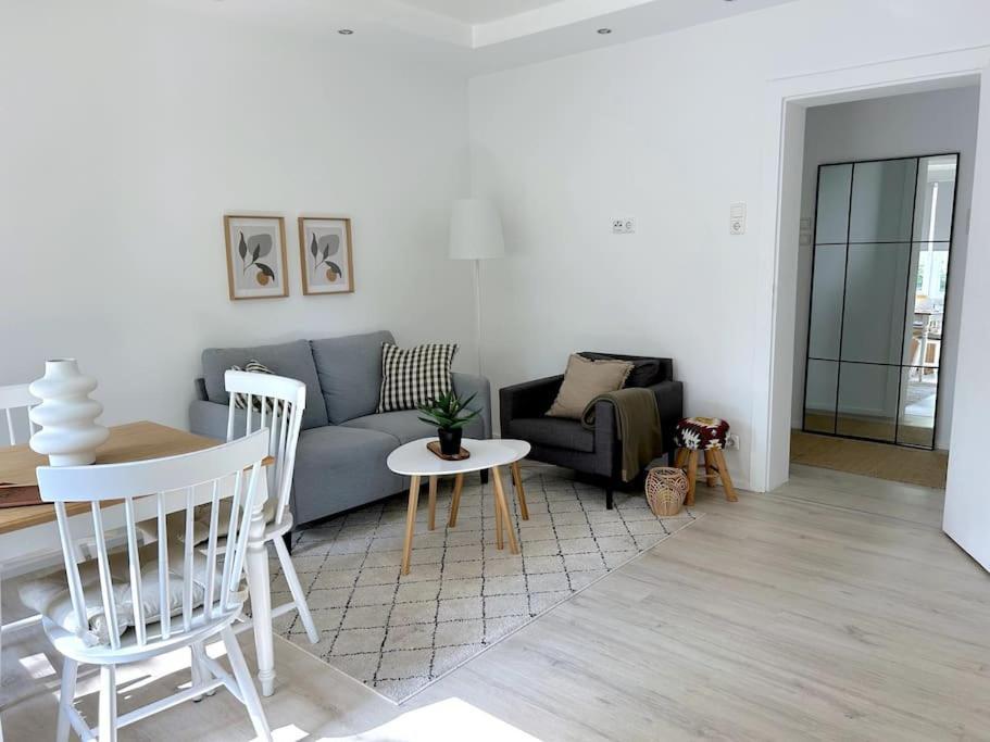 הנובר Country Style Apartment With Balcony Near Fair מראה חיצוני תמונה